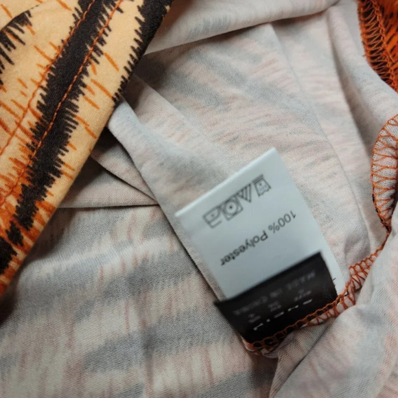 SHEIN V Neck Long Sleeve Top Animal Tiger Print Size Small NWT - Picture 6 of 7